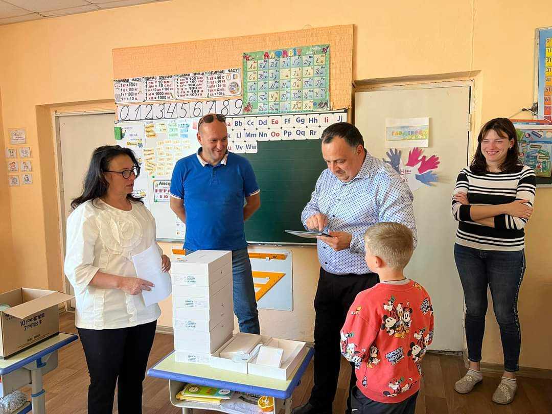 Подарунки від Благодійного Фонду «Чисті Серцем» та Володимира Чубірко